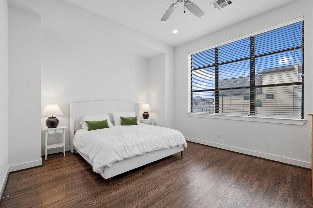 1514 Beall