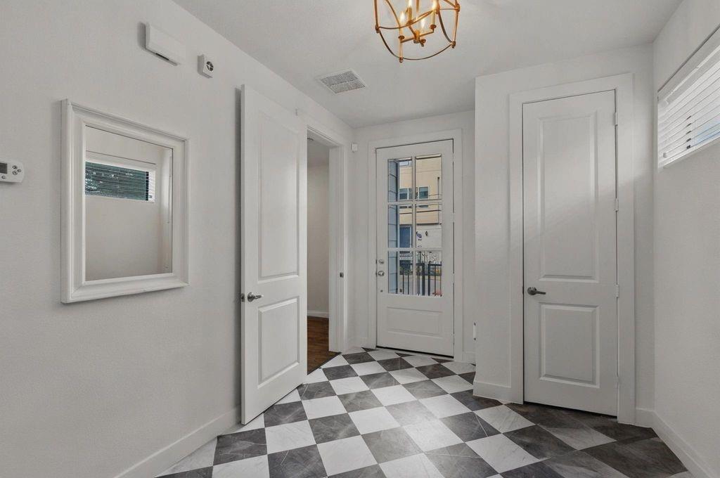 1514 Beall