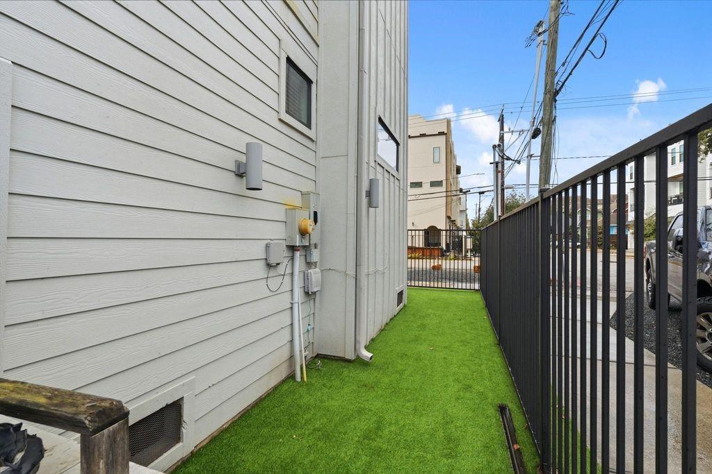 1514 Beall