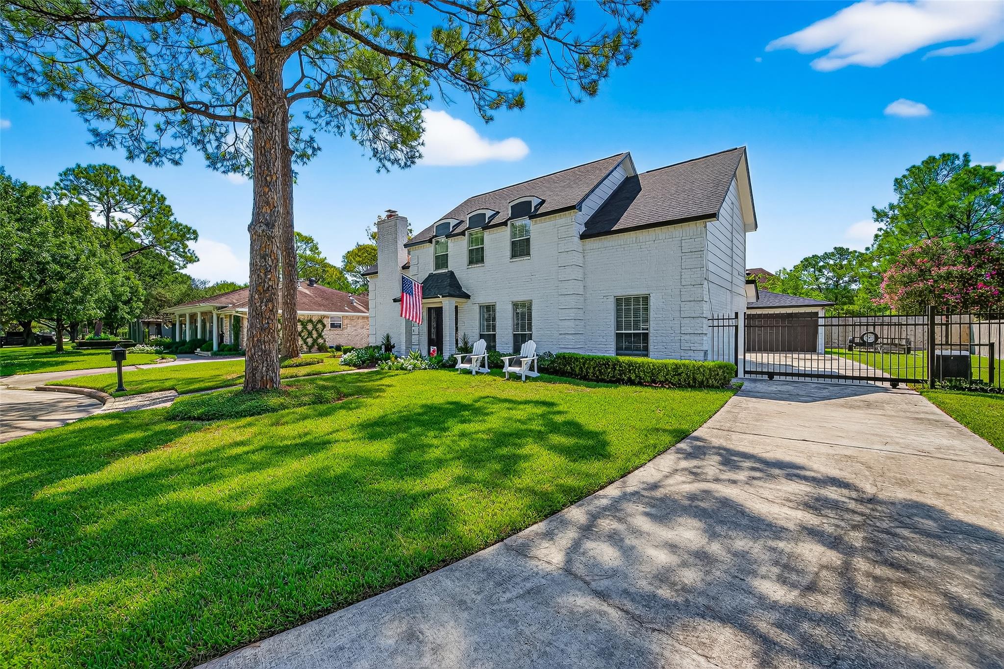 10935 Piping Rock Lane