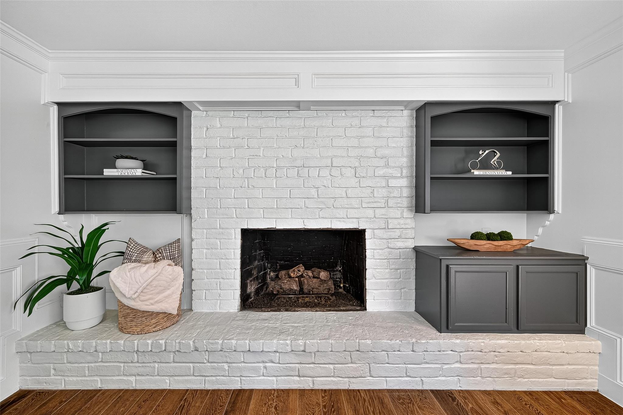 10935 Piping Rock Lane