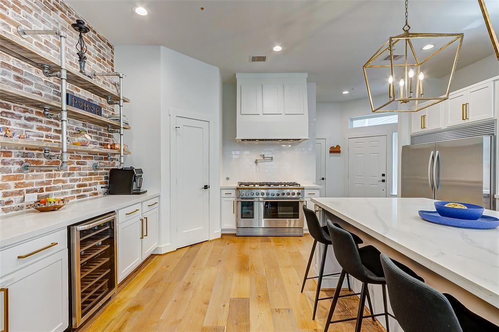 728 E 14th Street # B