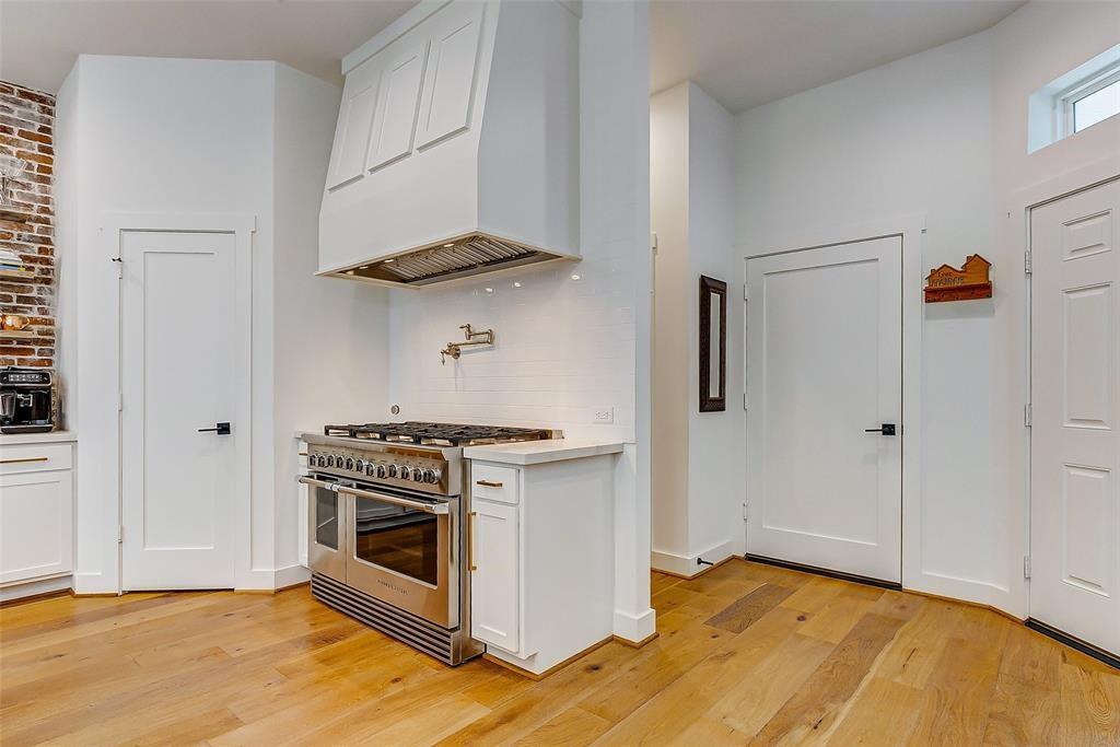 728 E 14th Street # B