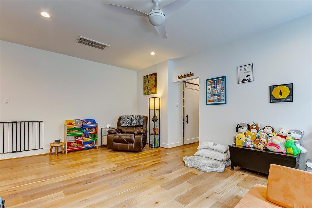 728 E 14th Street # B