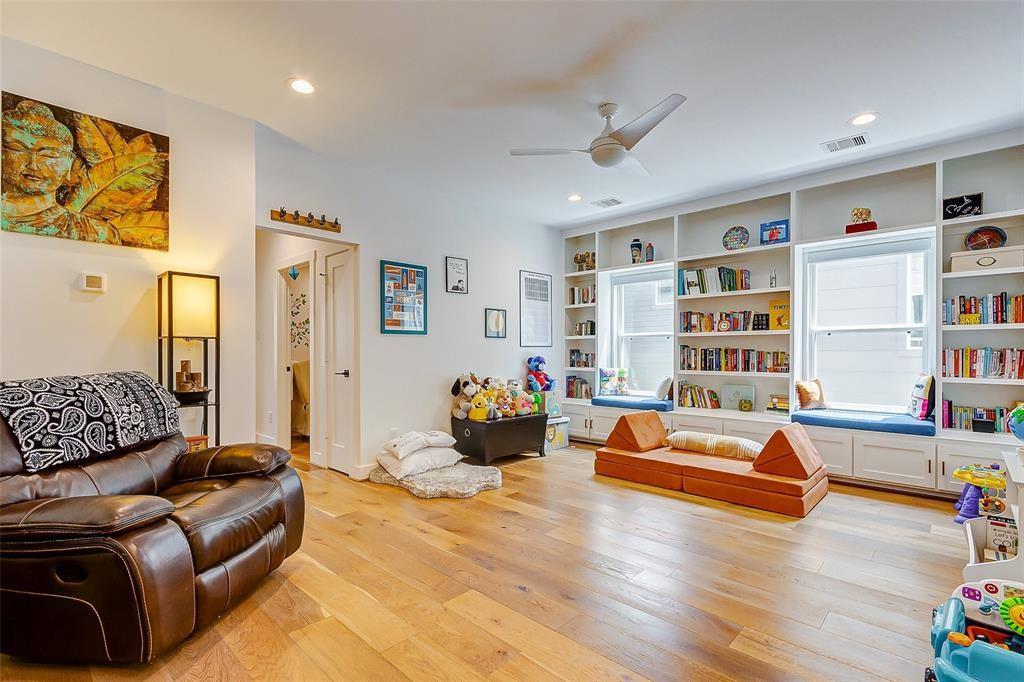 728 E 14th Street # B