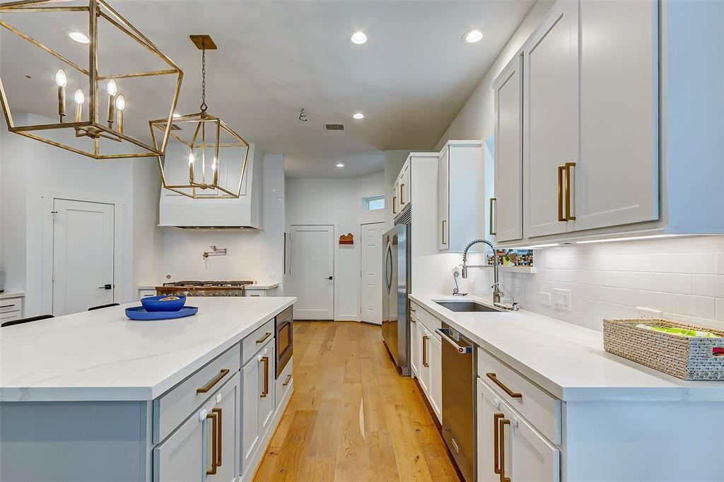 728 E 14th Street # B