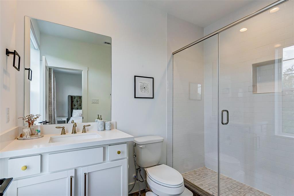 728 E 14th Street # B