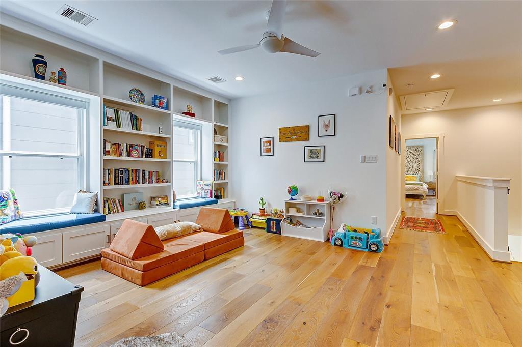 728 E 14th Street # B
