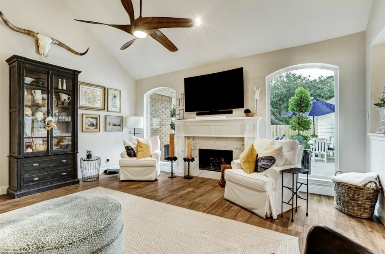 5523 Island Breeze Drive