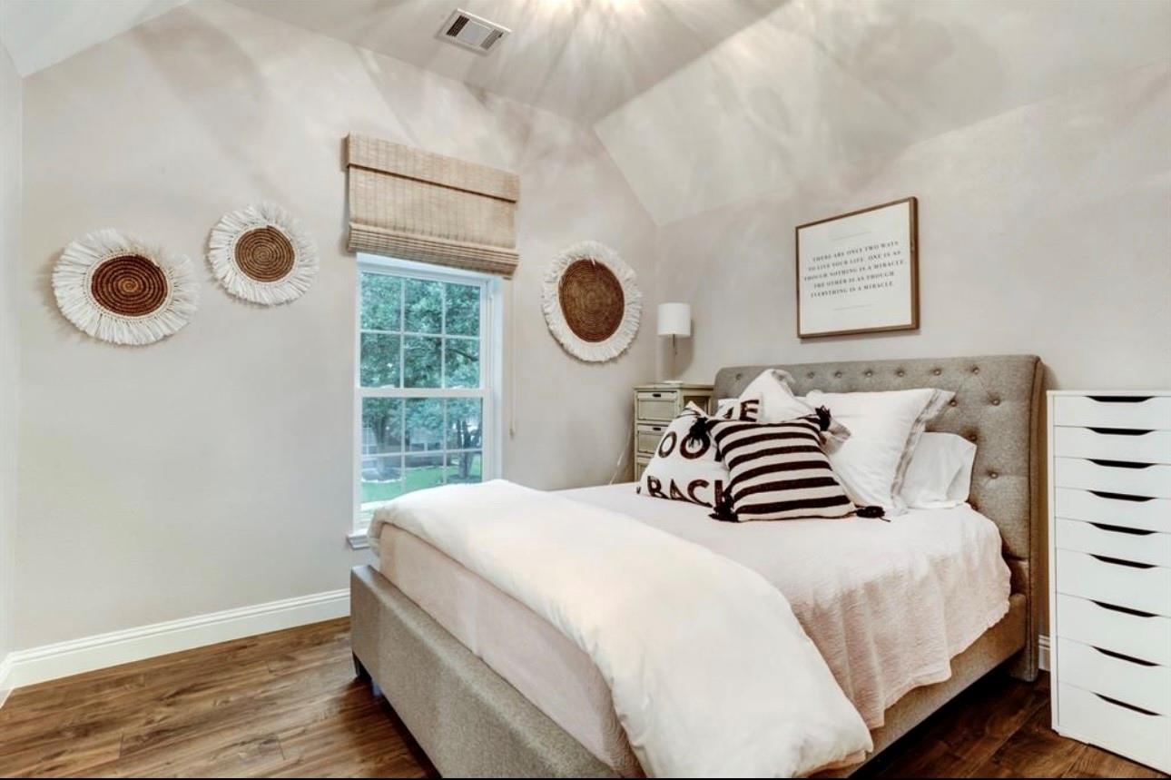 5523 Island Breeze Drive