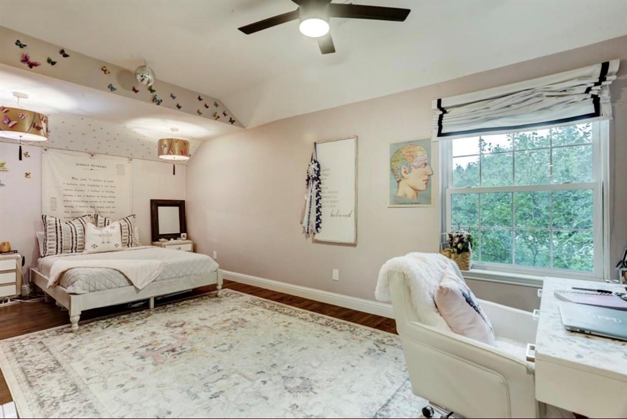 5523 Island Breeze Drive