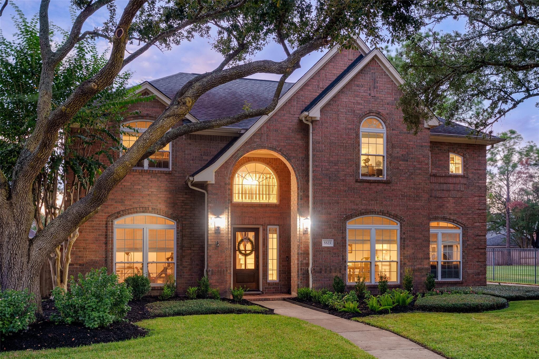 5523 Island Breeze Drive