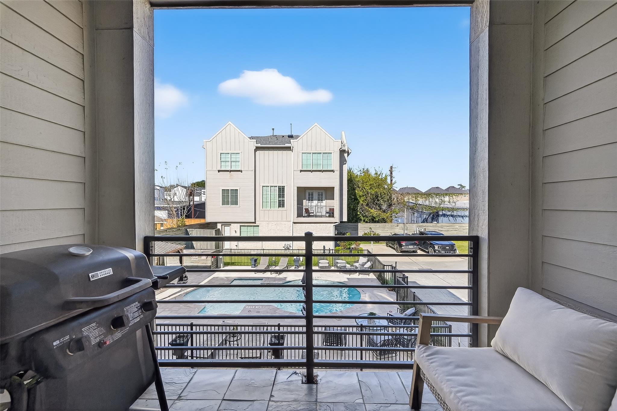 1303 Upland Retreat Blue Place