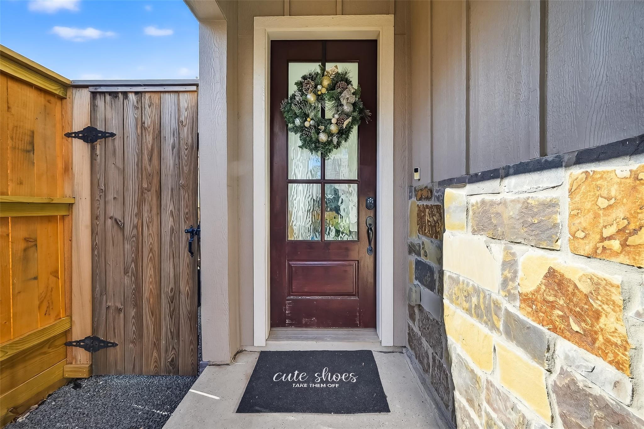 1303 Upland Retreat Blue Place