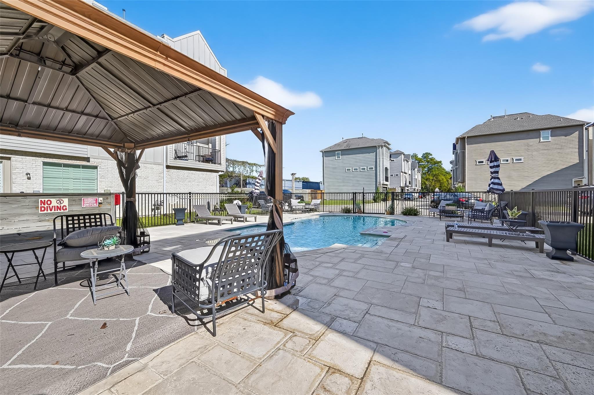 1303 Upland Retreat Blue Place