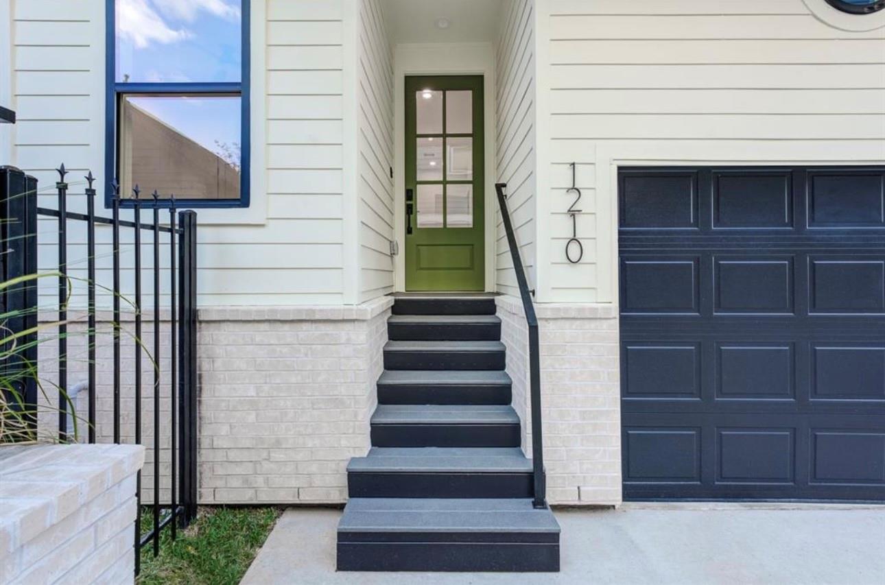 1210 W 23rd St W