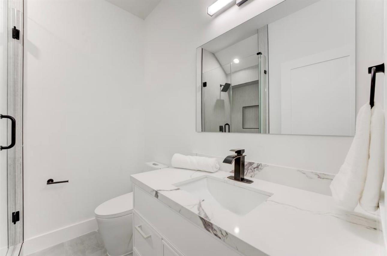 1210 W 23rd St W