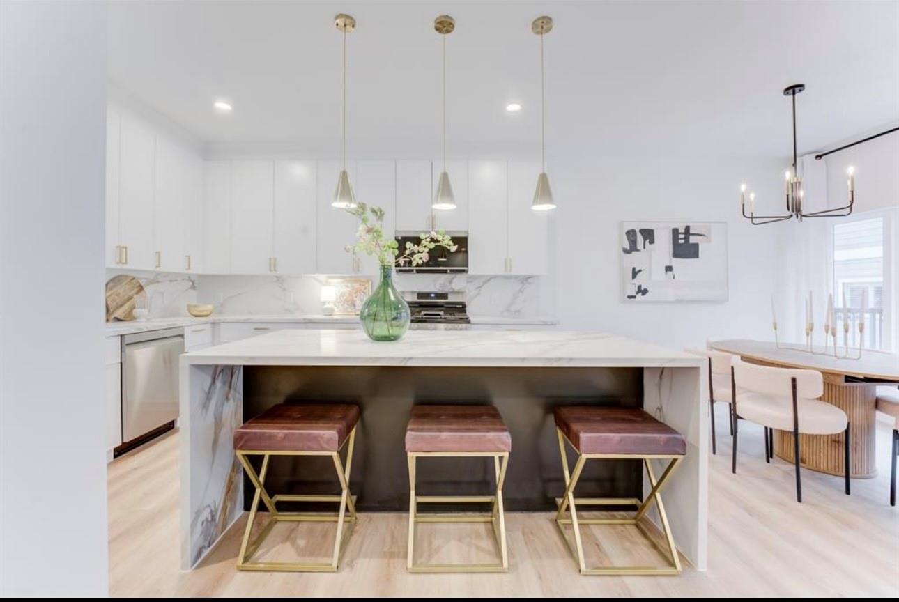 1210 W 23rd St W