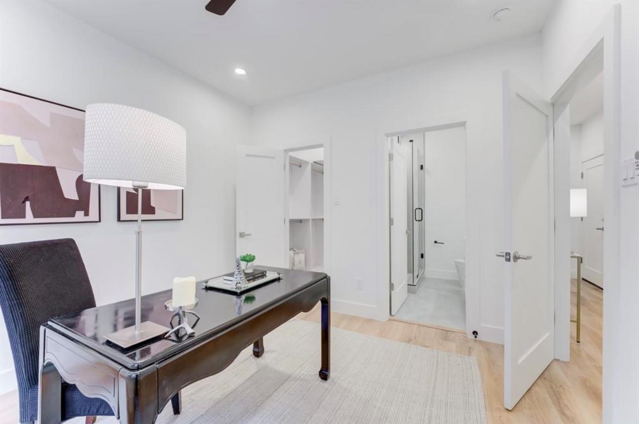 1210 W 23rd St W