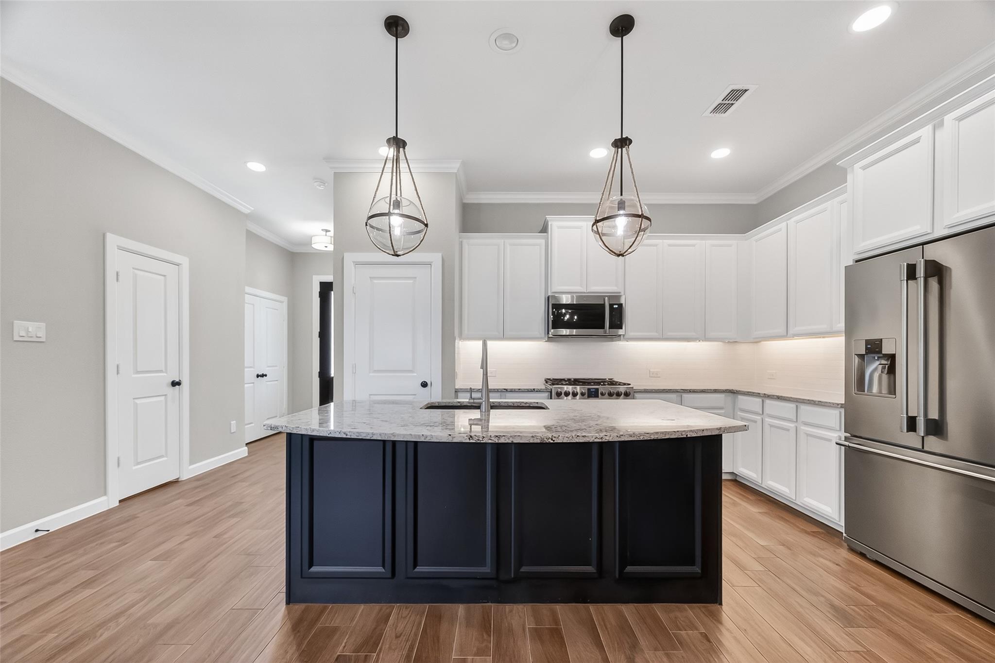 6034 Dark Kite Trail