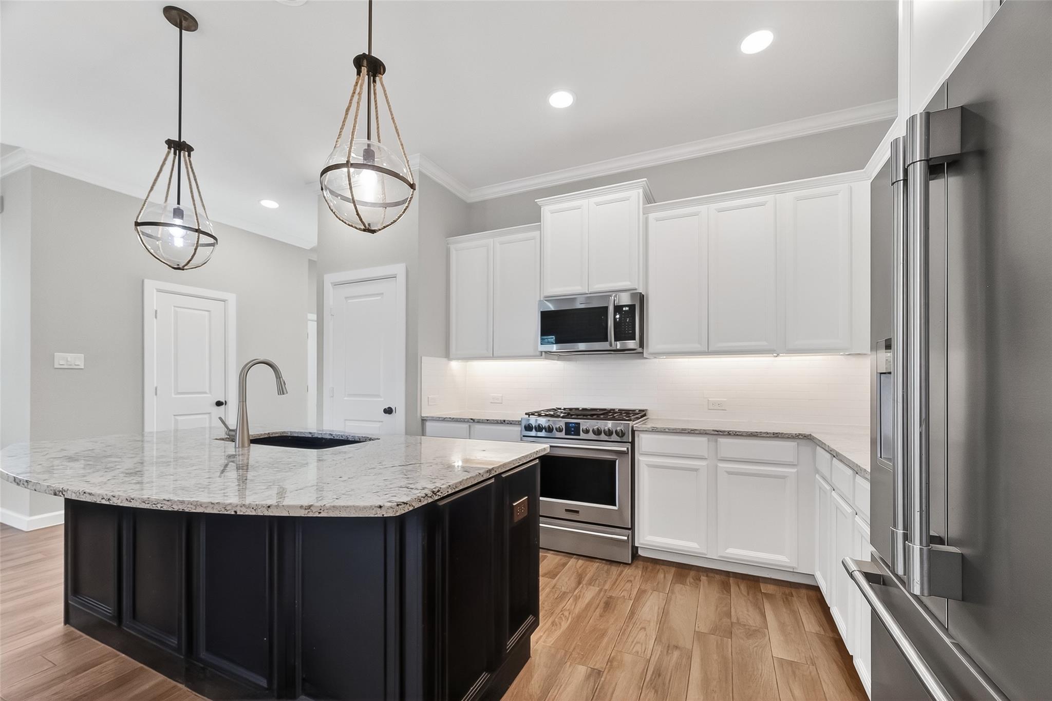 6034 Dark Kite Trail