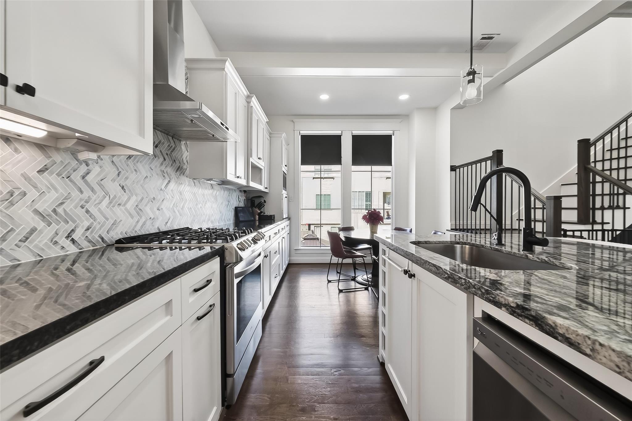 1303 Upland Retreat Blue Place