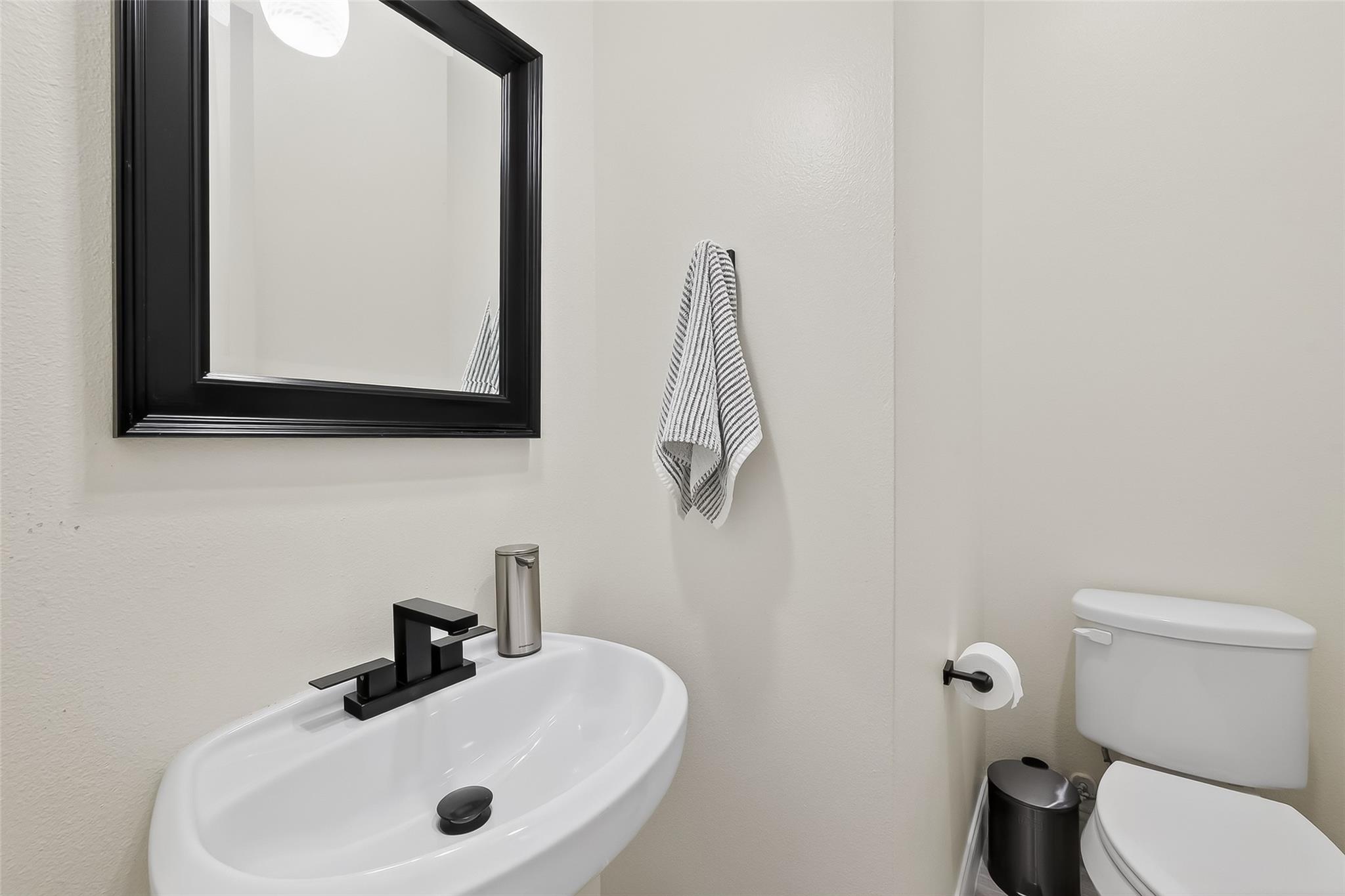 1303 Upland Retreat Blue Place