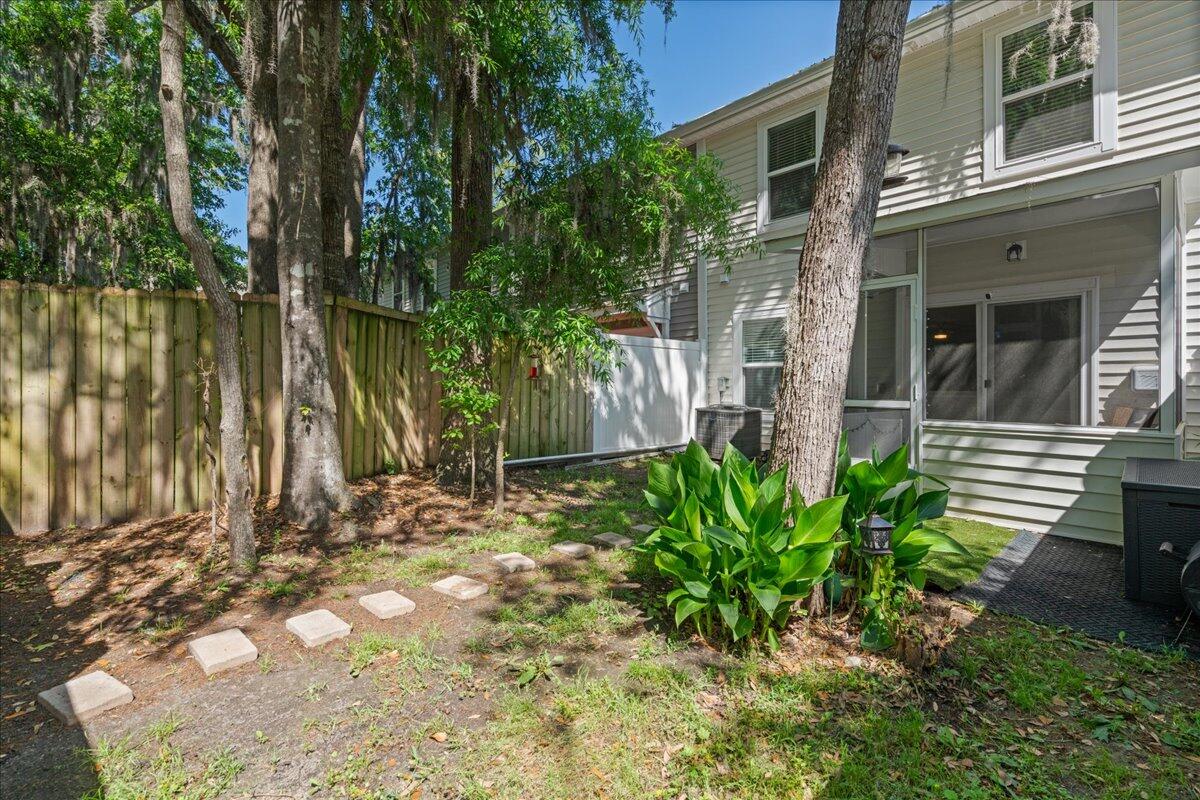 4591 Palm View Circle
