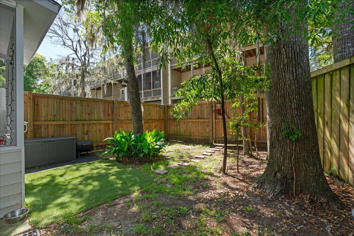 4591 Palm View Circle