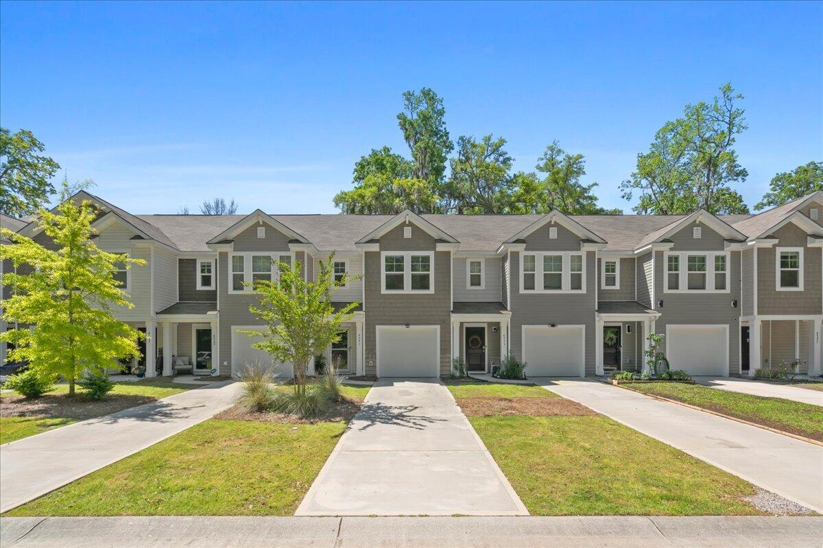 4591 Palm View Circle