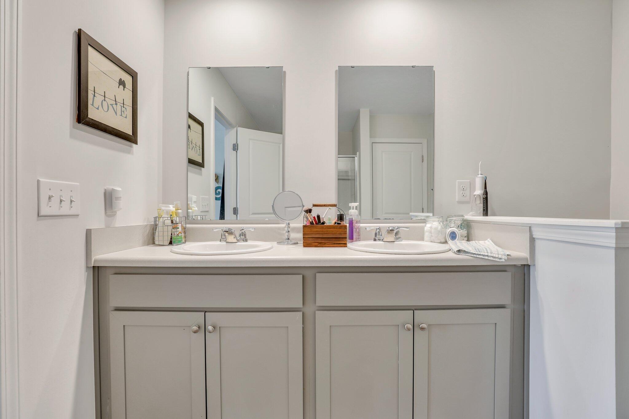 4591 Palm View Circle