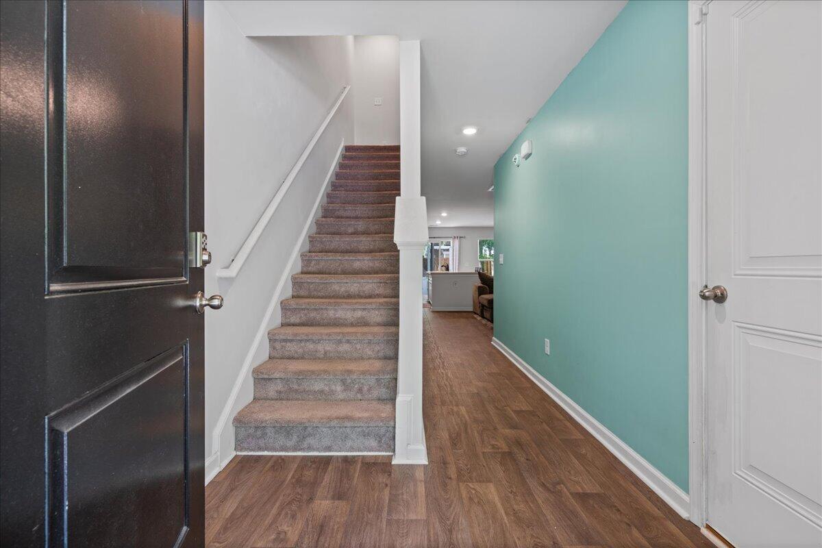 4591 Palm View Circle