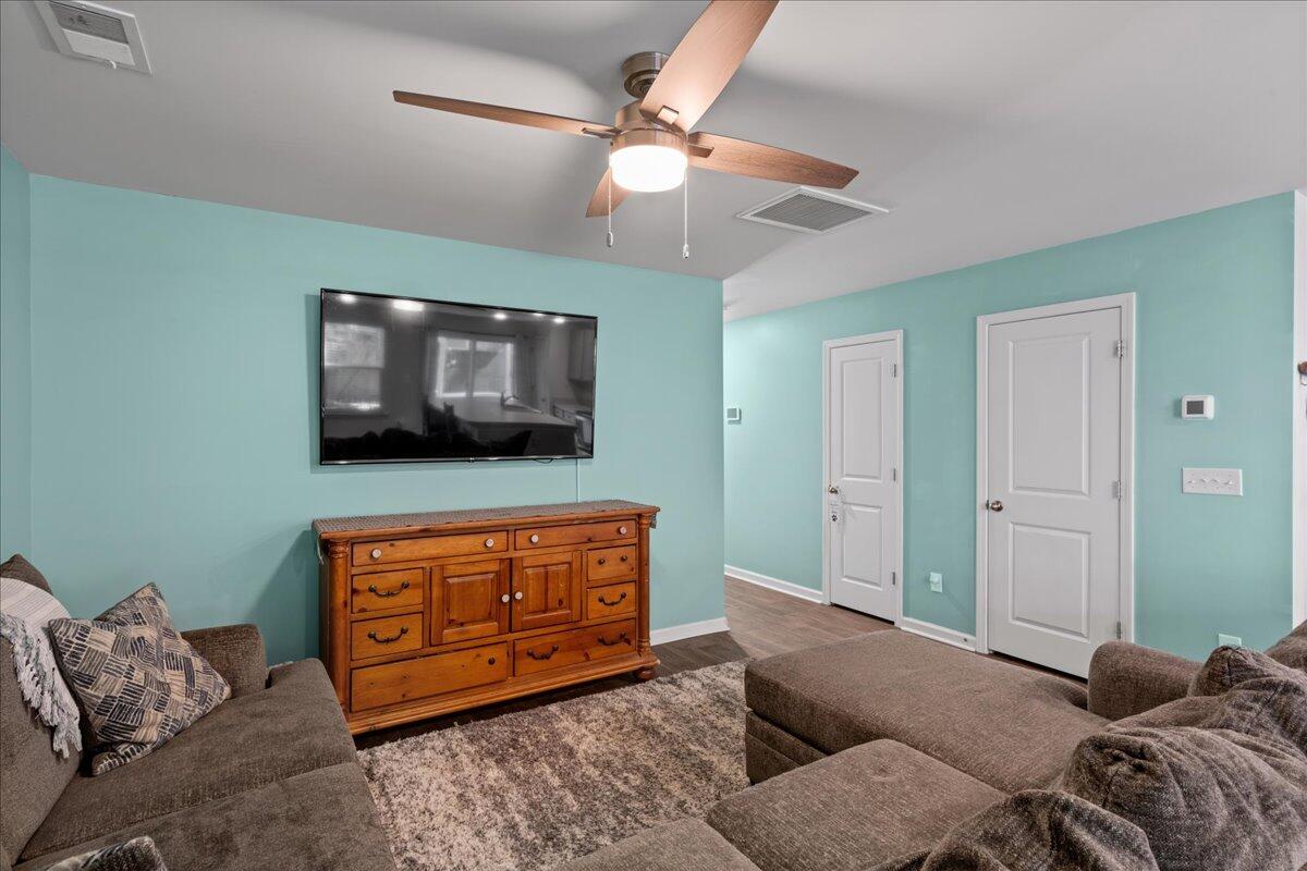 4591 Palm View Circle