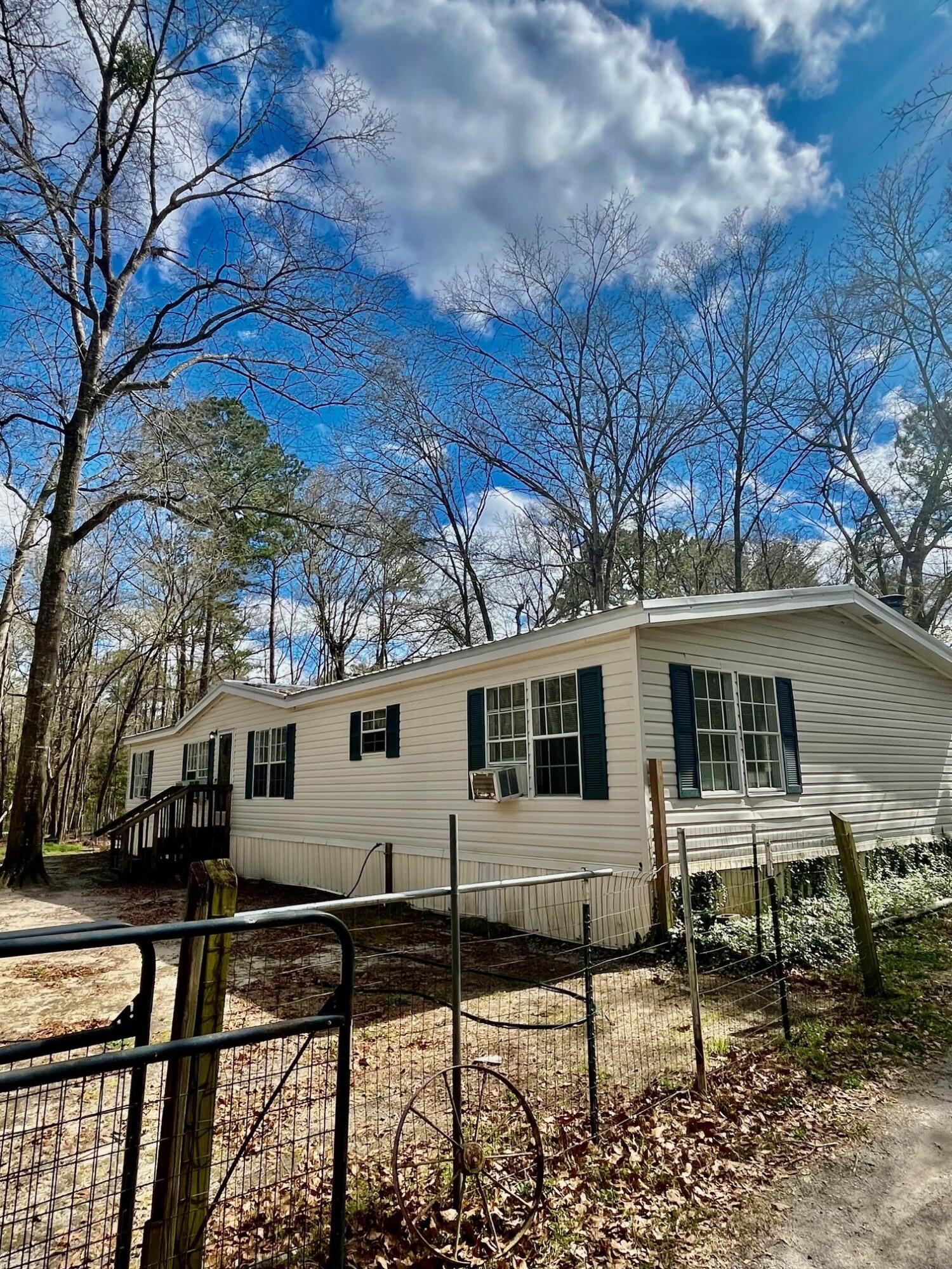 624 Bee Drive