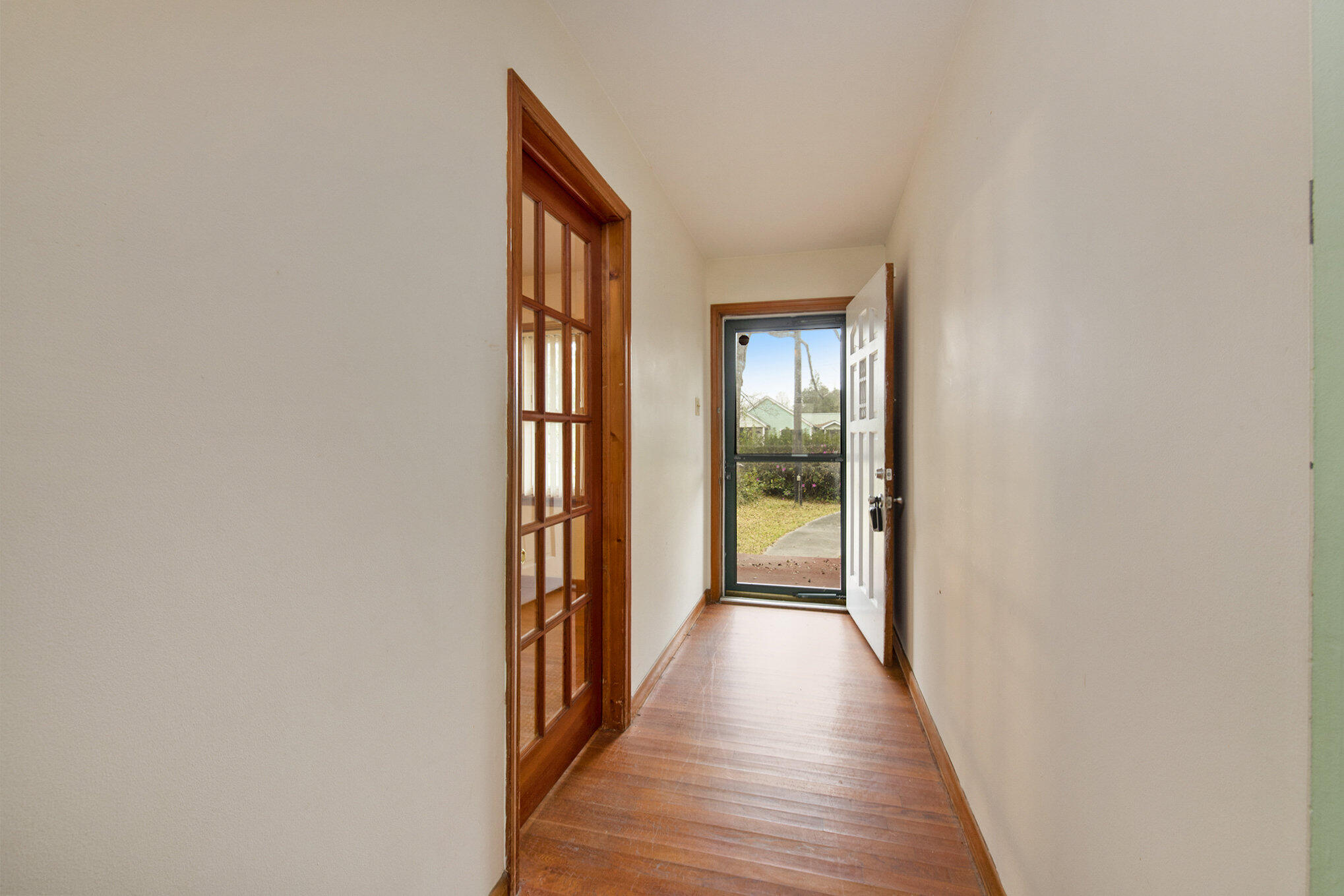292 Embassy Drive