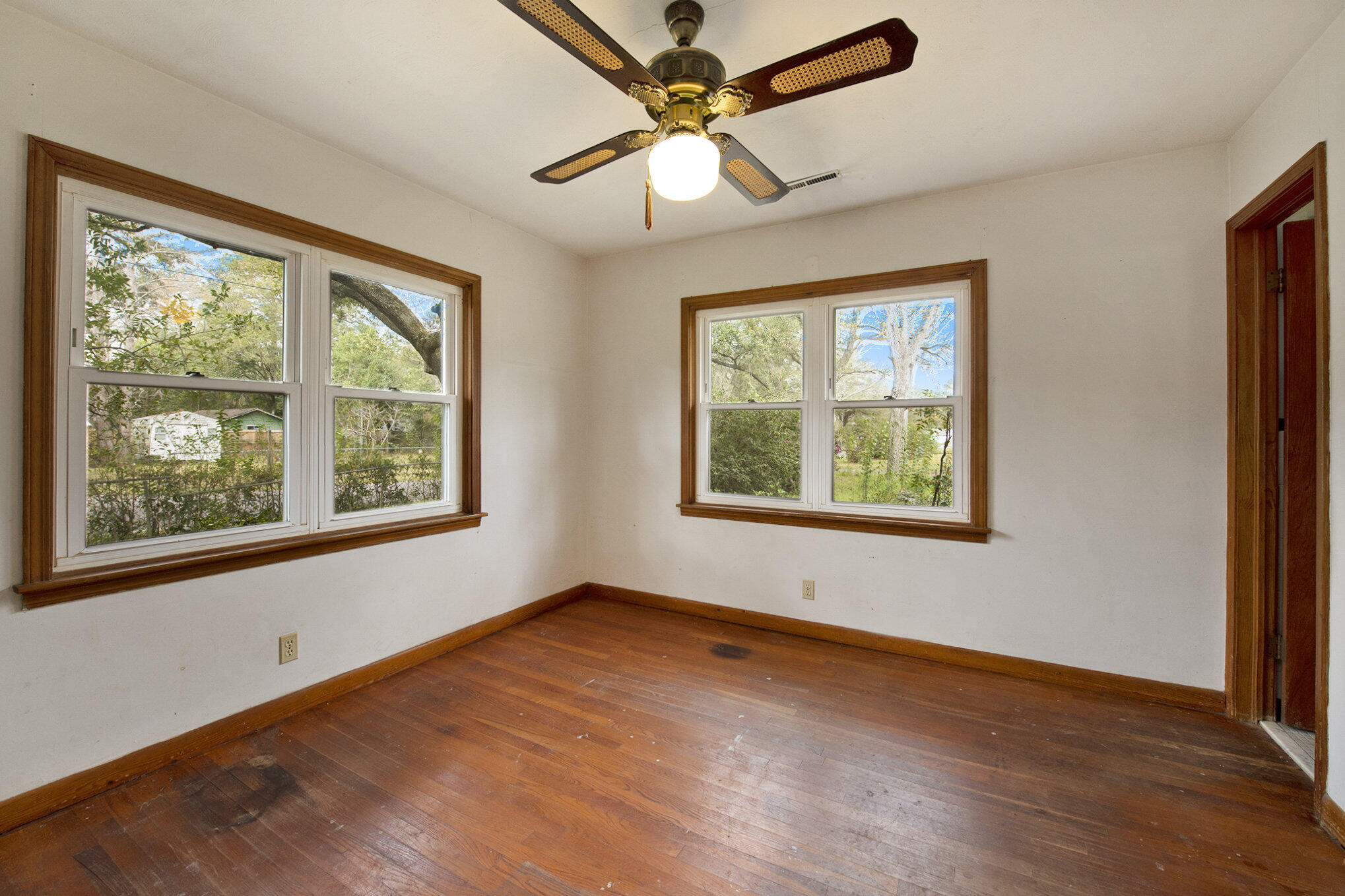 292 Embassy Drive
