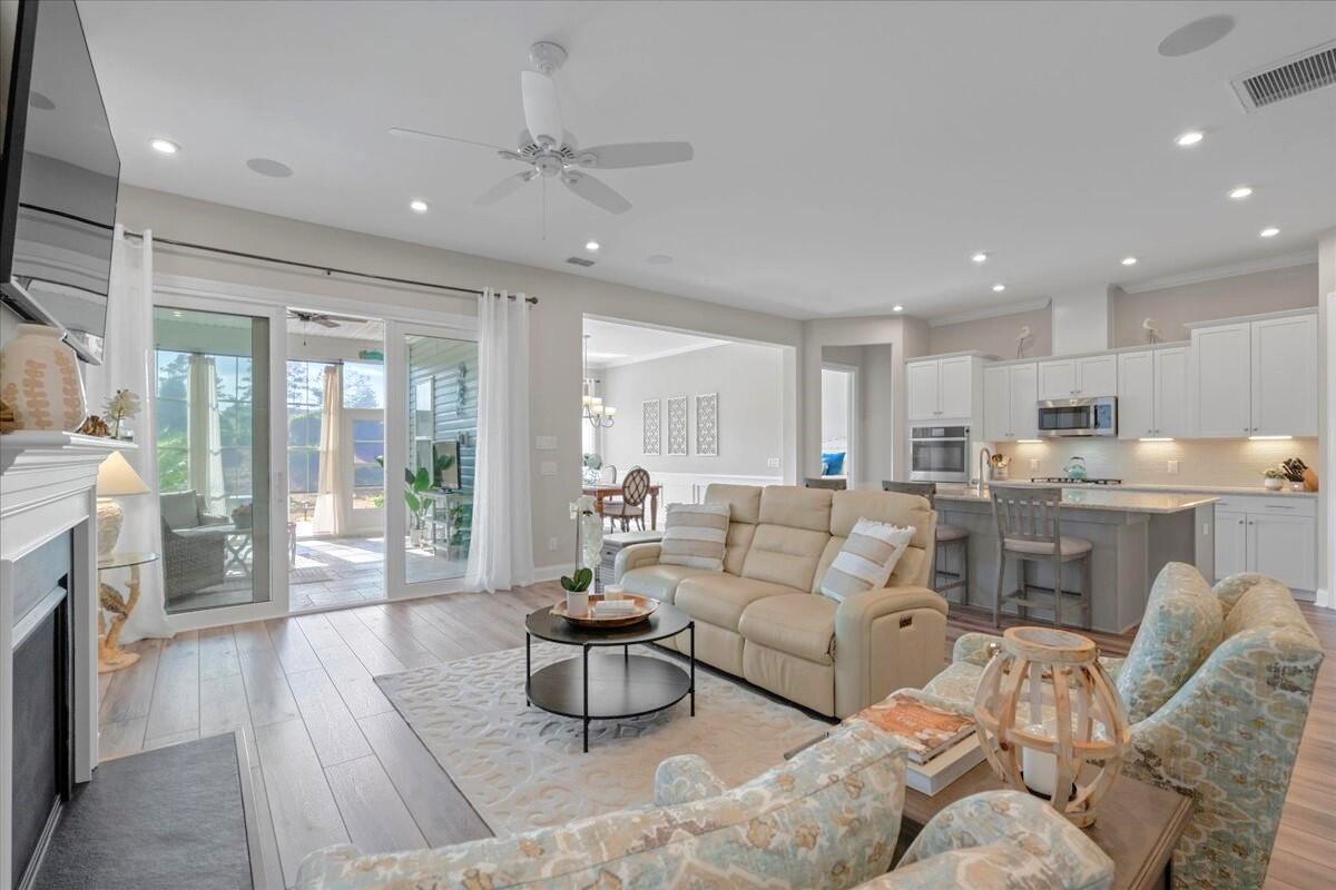 332 Seaside Trail