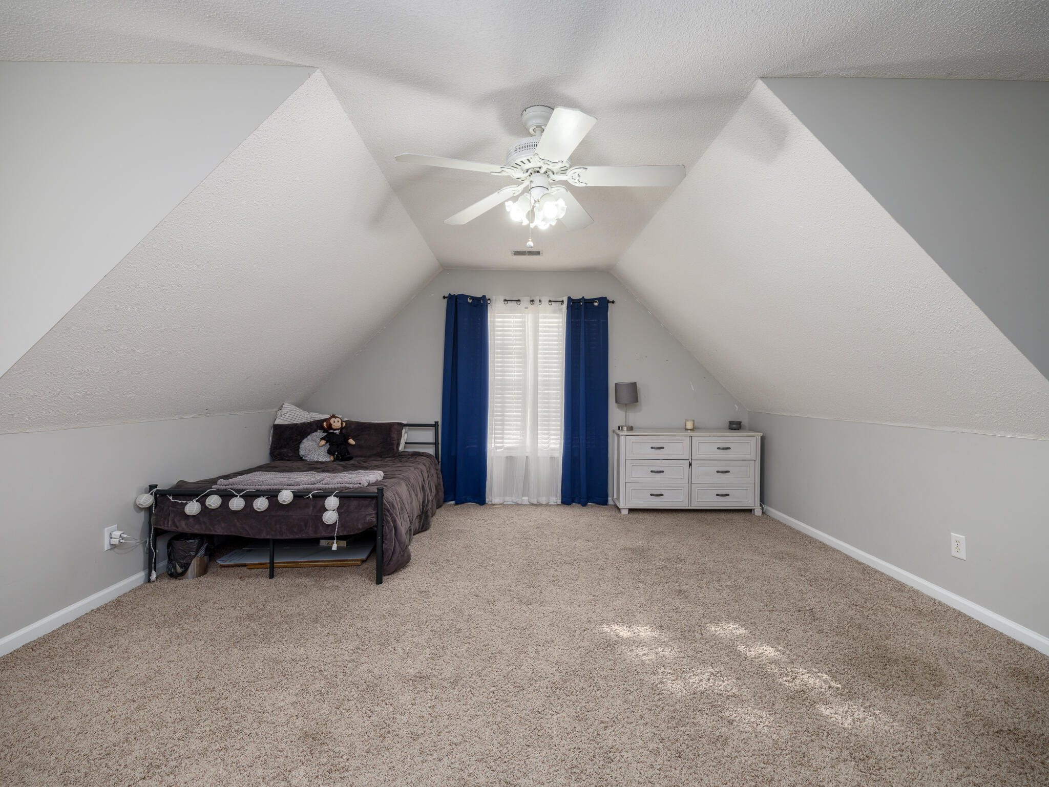 5501 Lindo Terrace