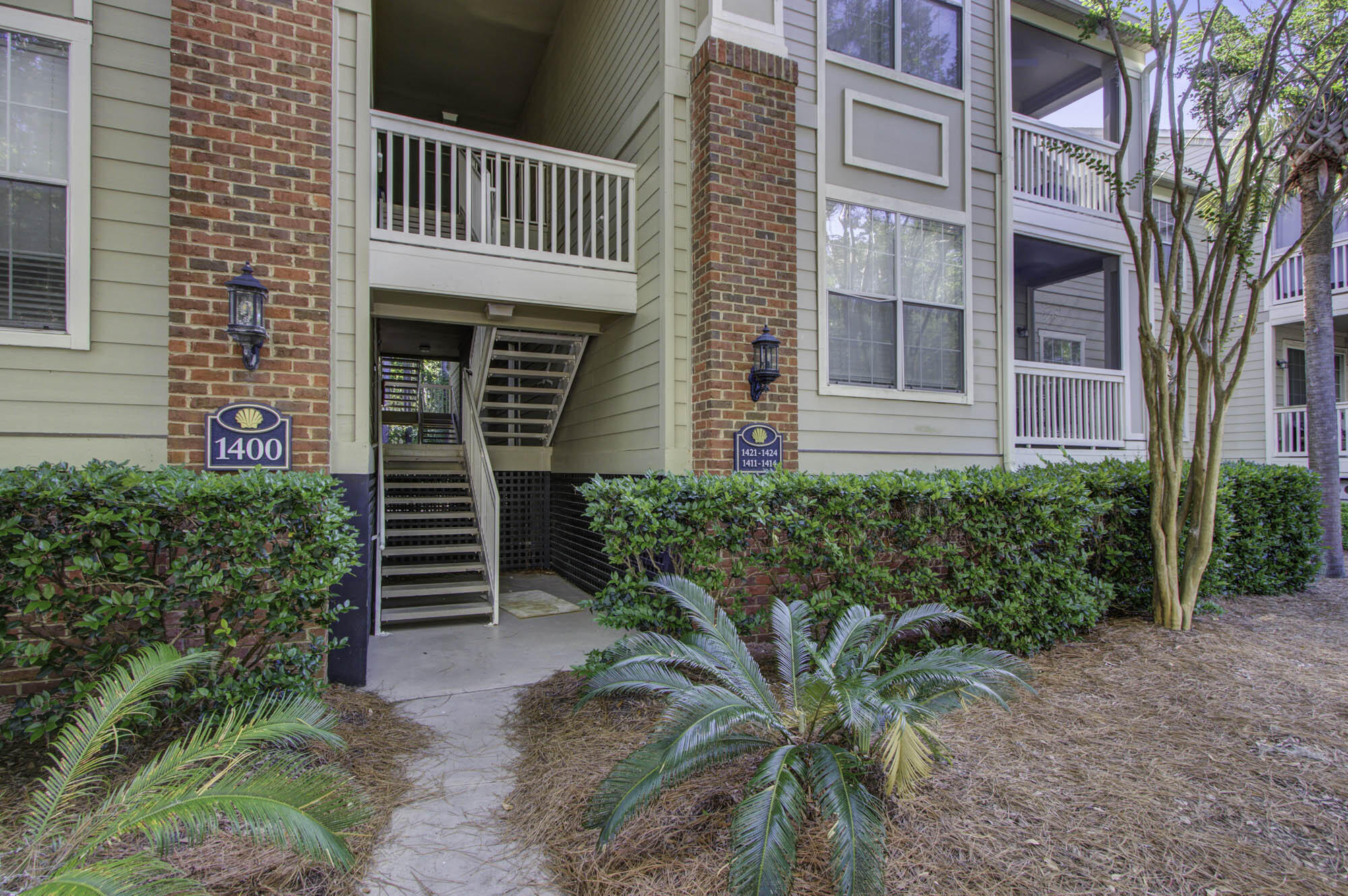 1600 Long Grove Drive # 1414