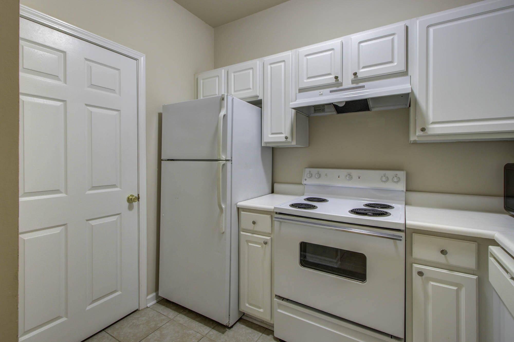 1600 Long Grove Drive # 1414