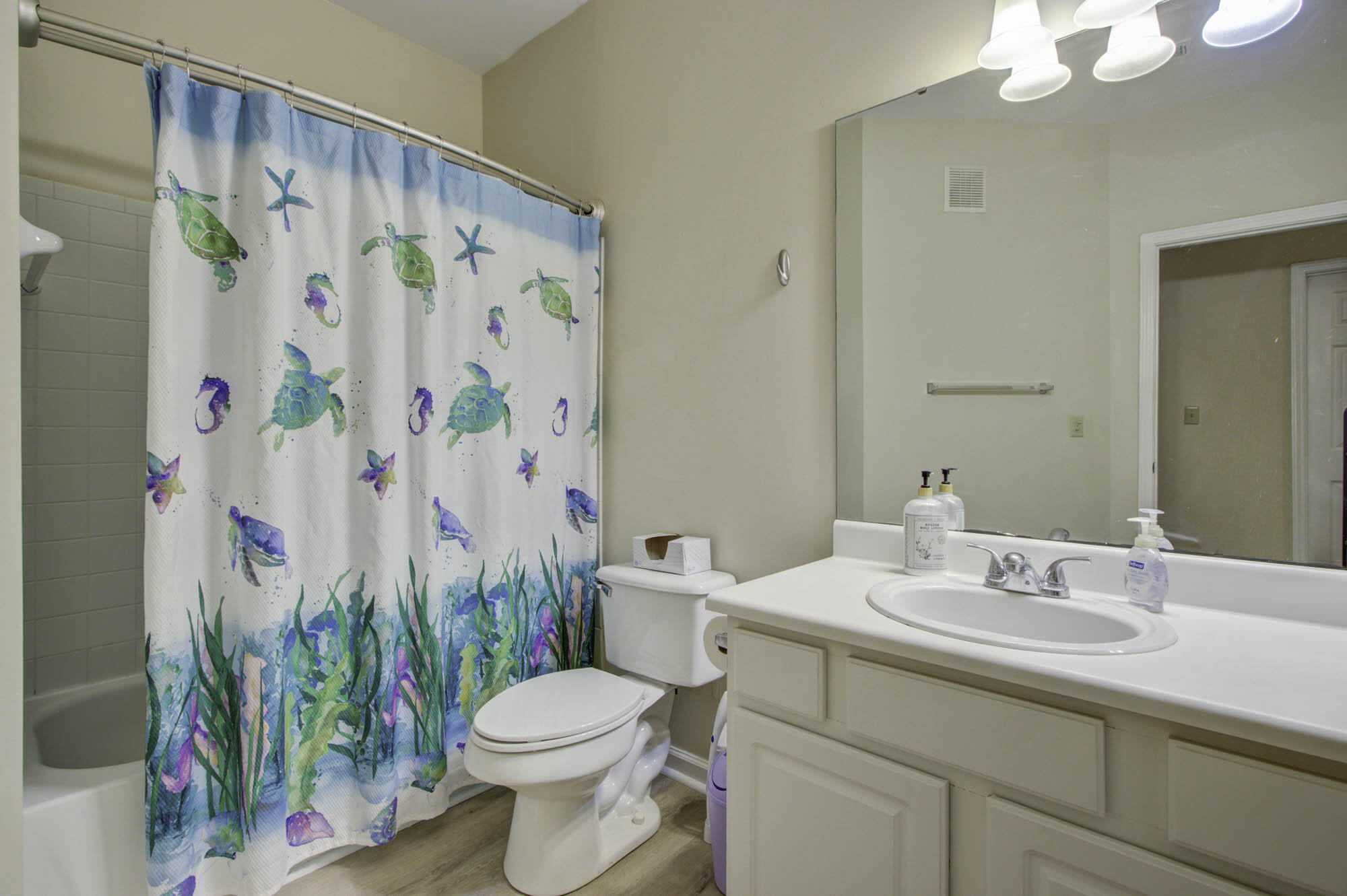 1600 Long Grove Drive # 1414