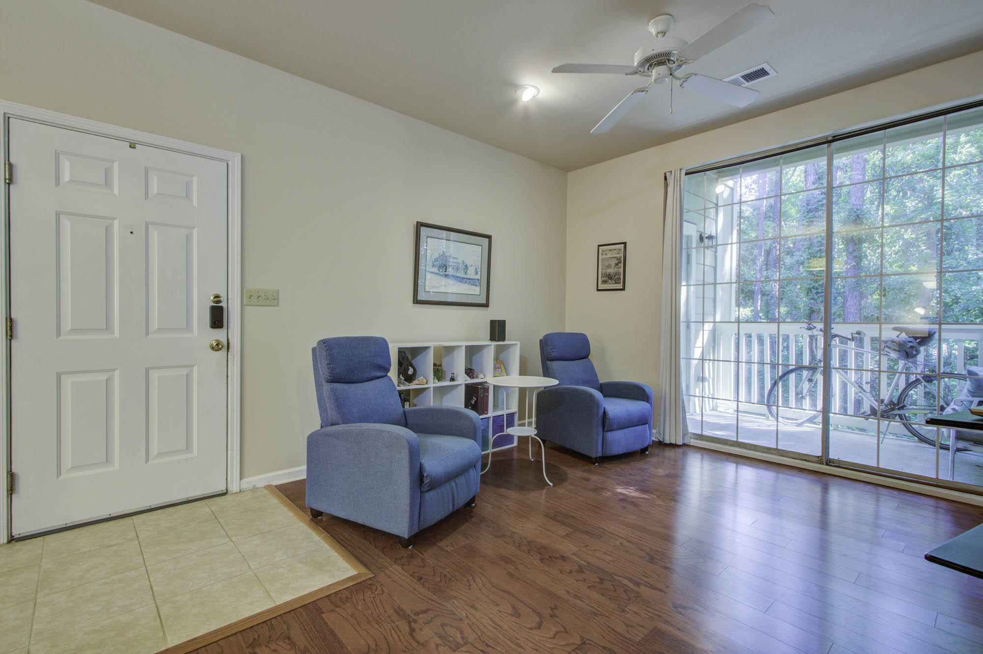 1600 Long Grove Drive # 1414