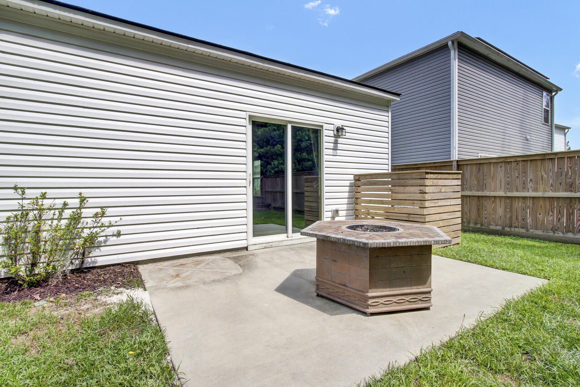 565 Merrywood Drive