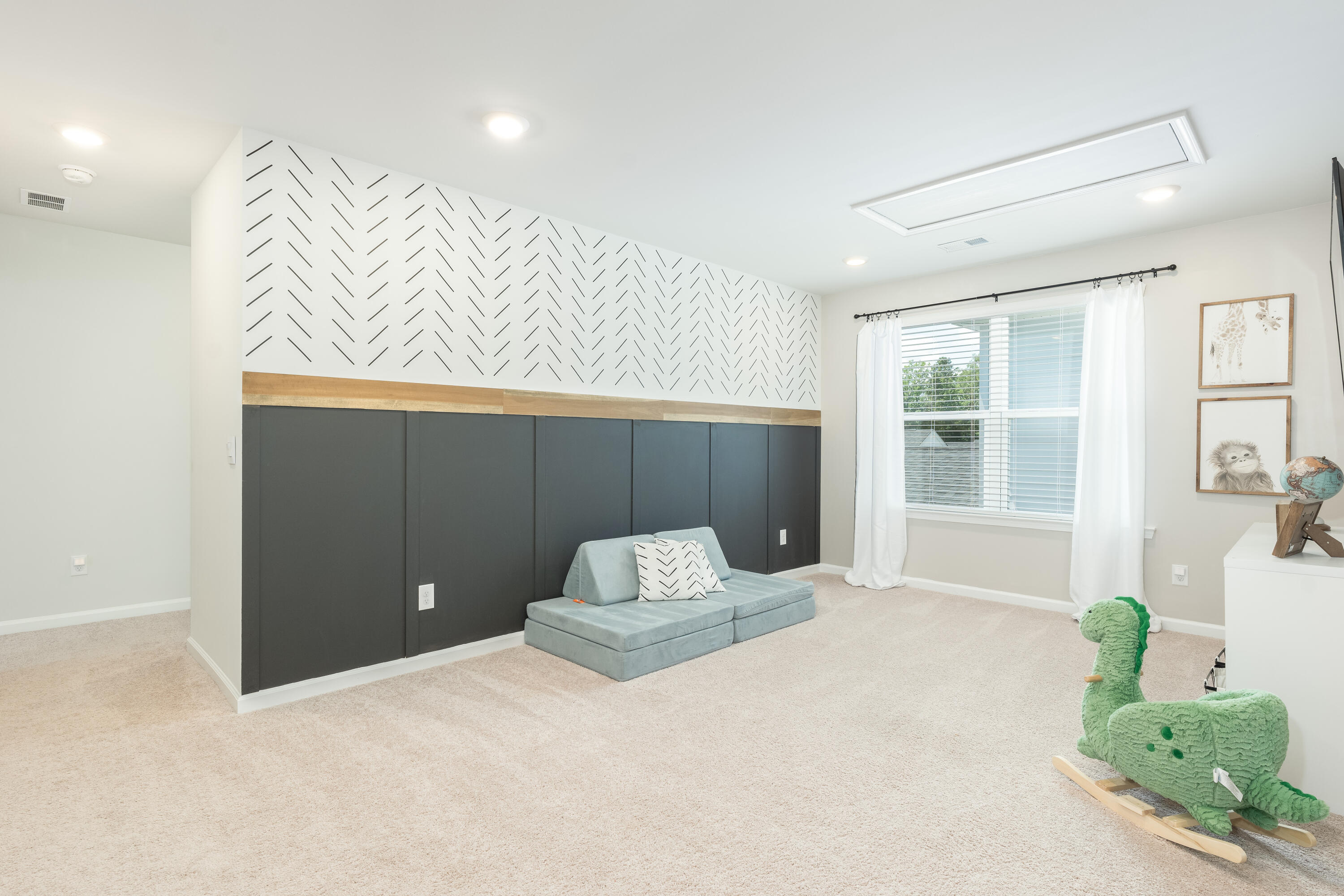 207 Oak View Way