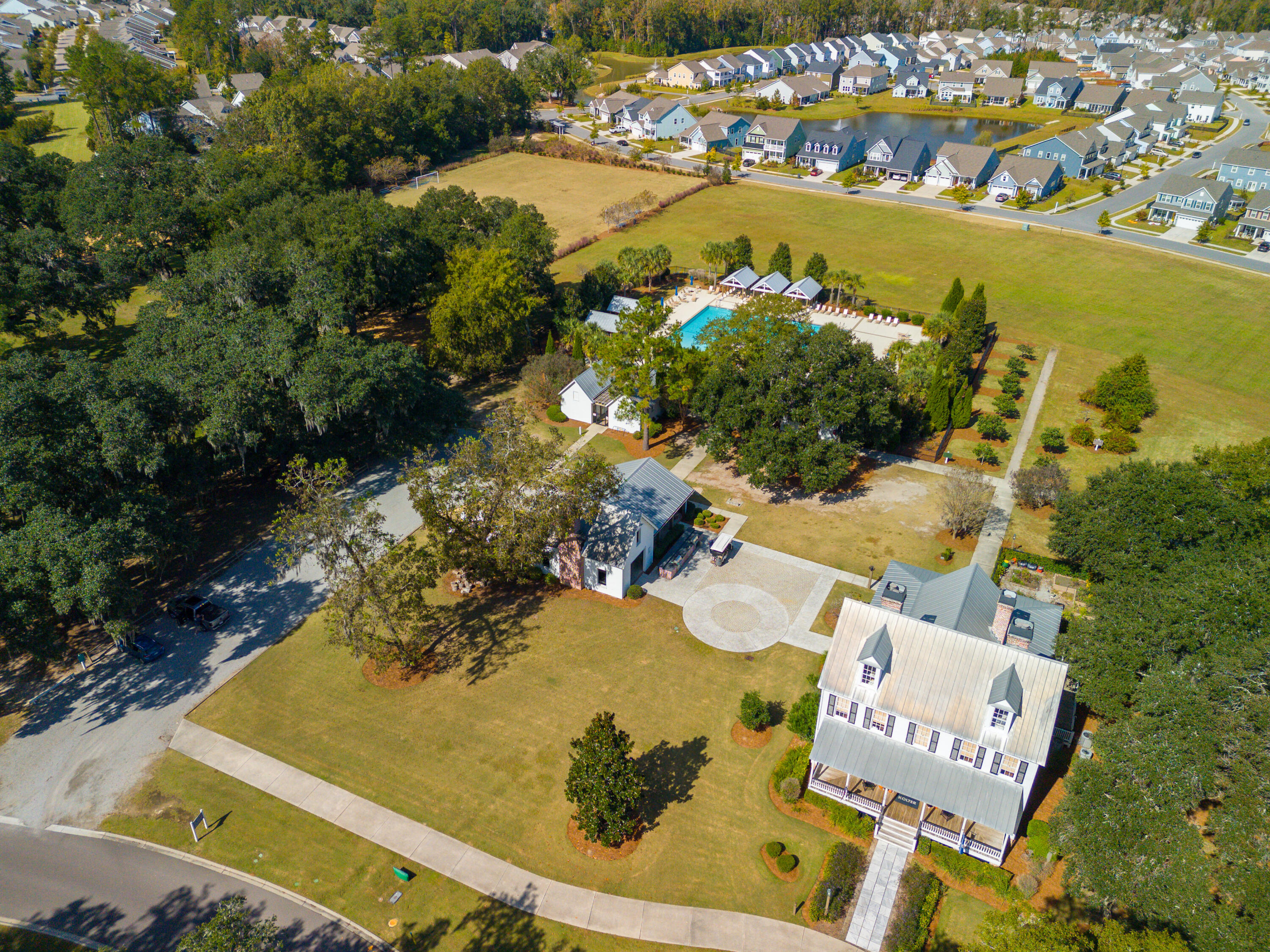 207 Oak View Way