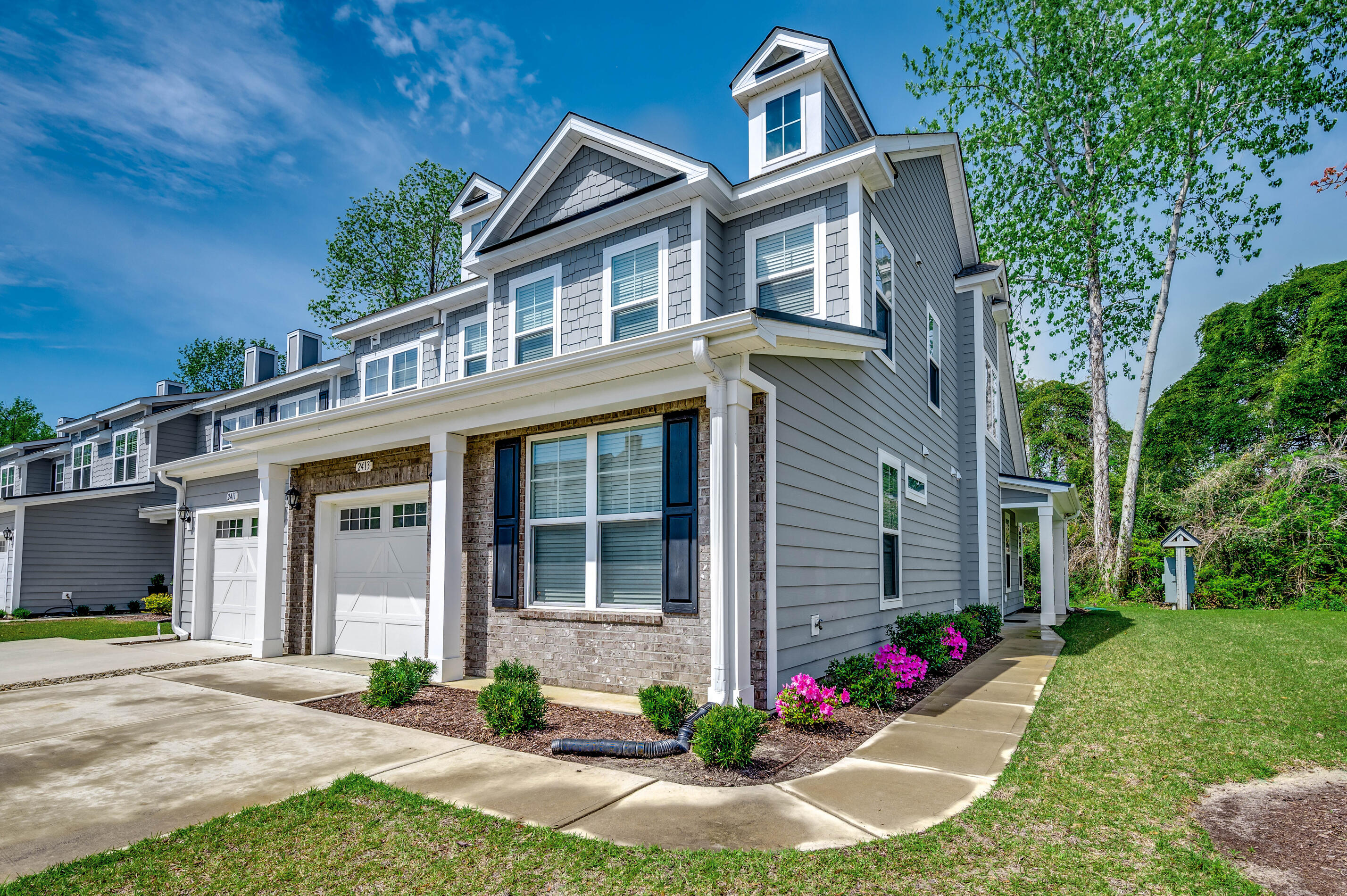 2413 Thoroughfare Drive