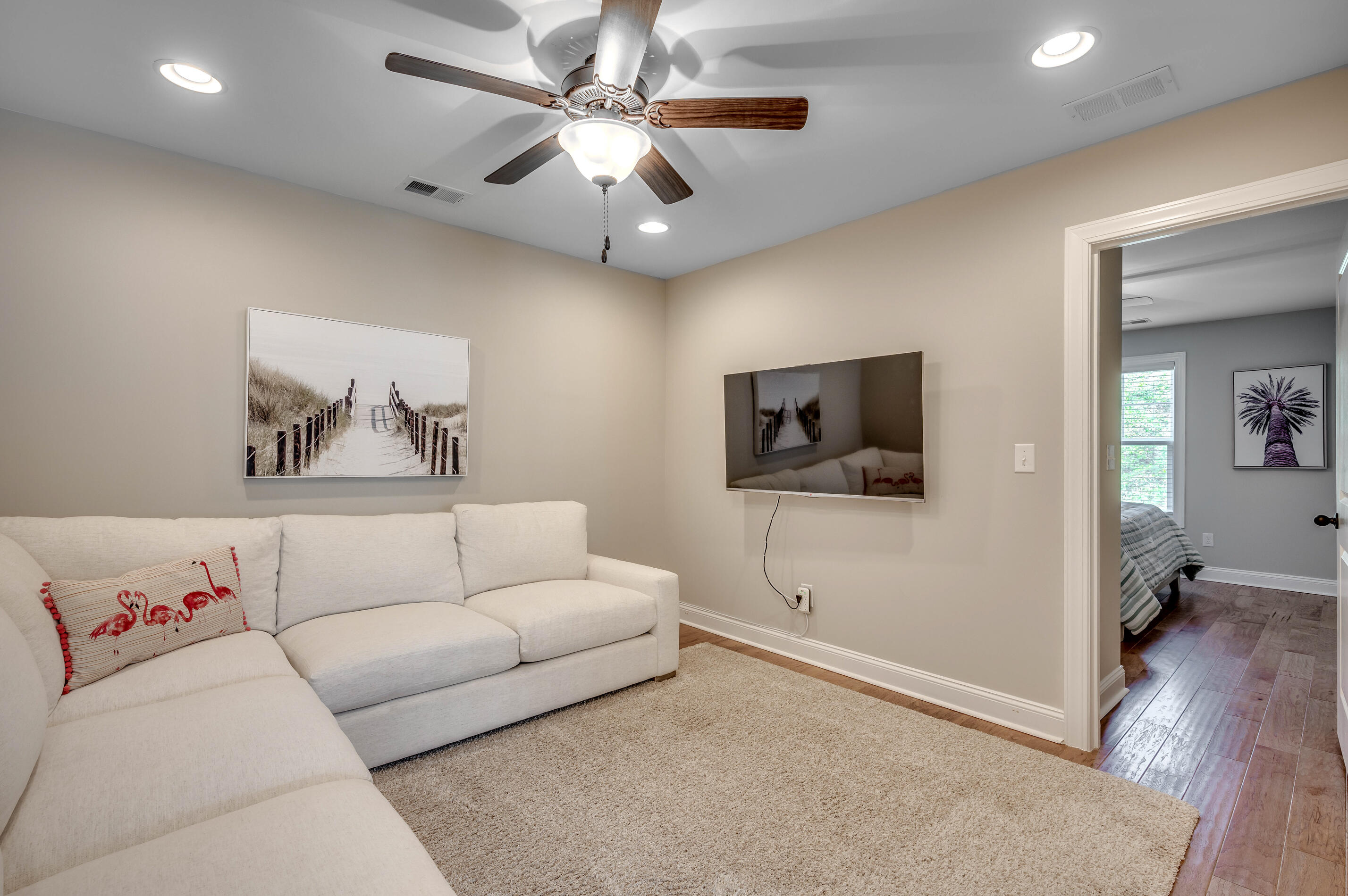 2413 Thoroughfare Drive
