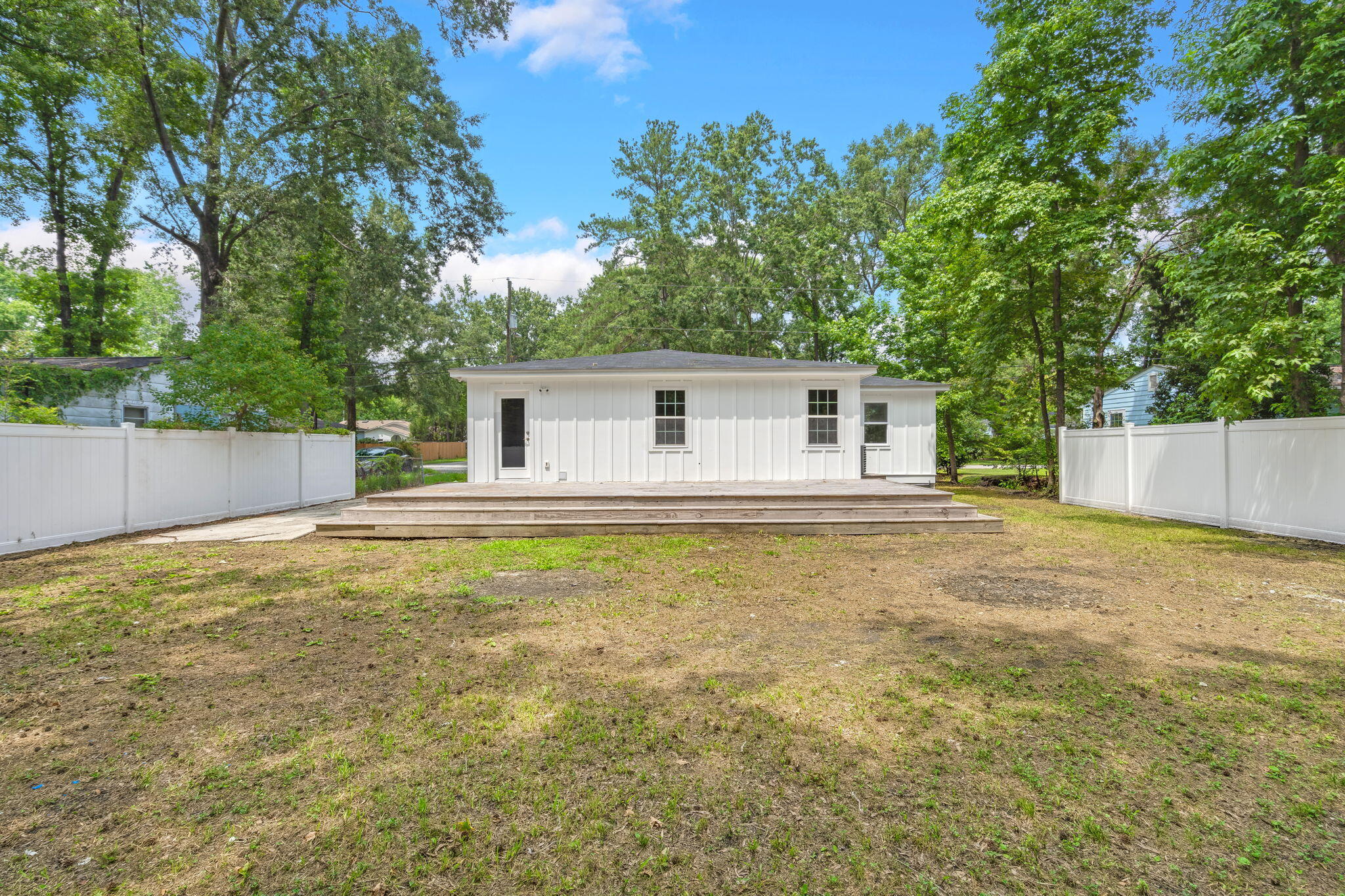 41 Stratton Dr