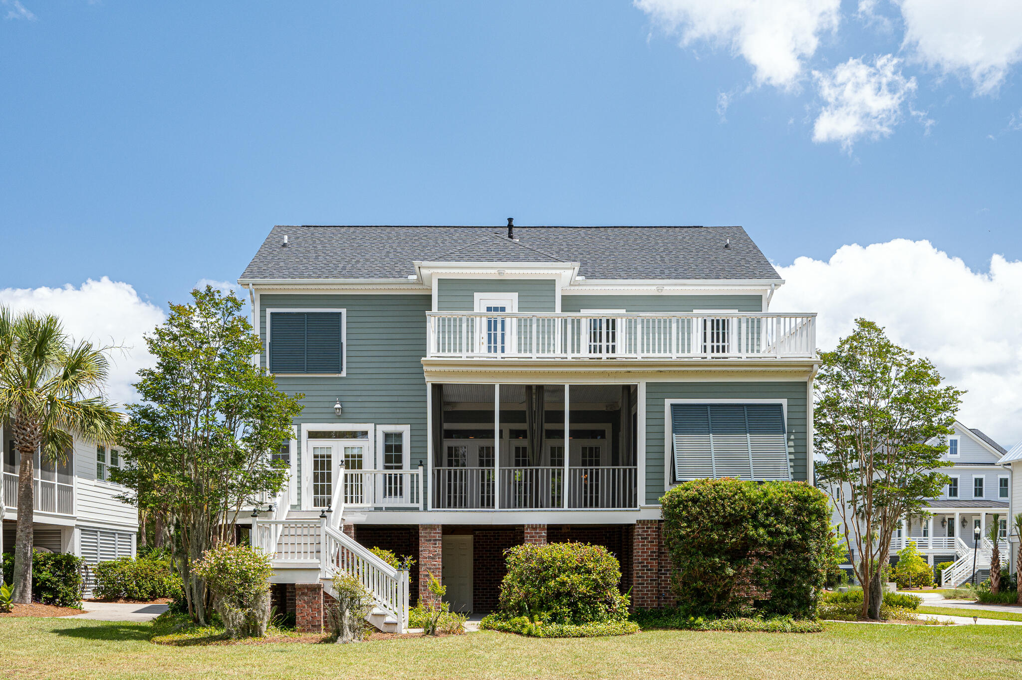 837 Dunham Street