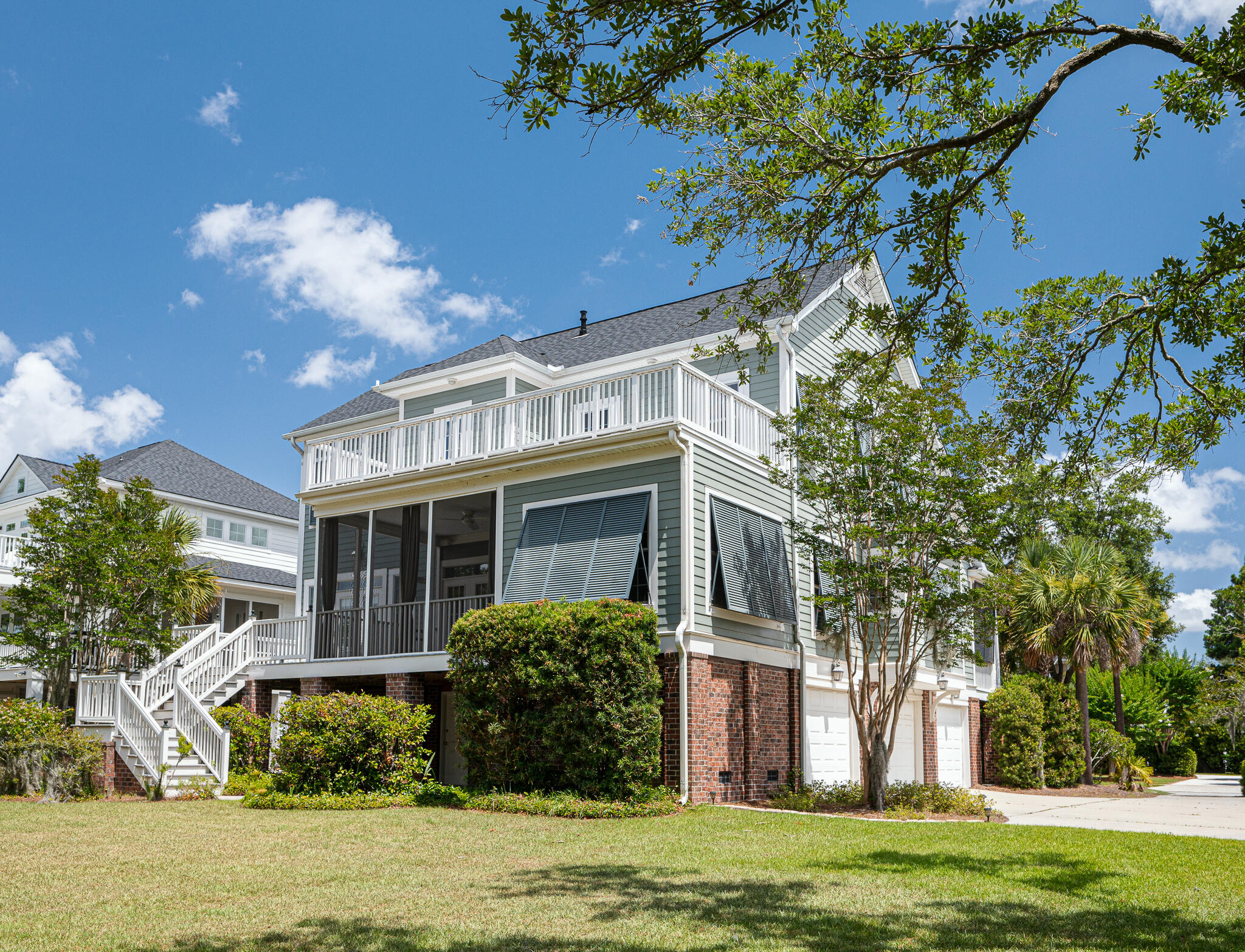 837 Dunham Street